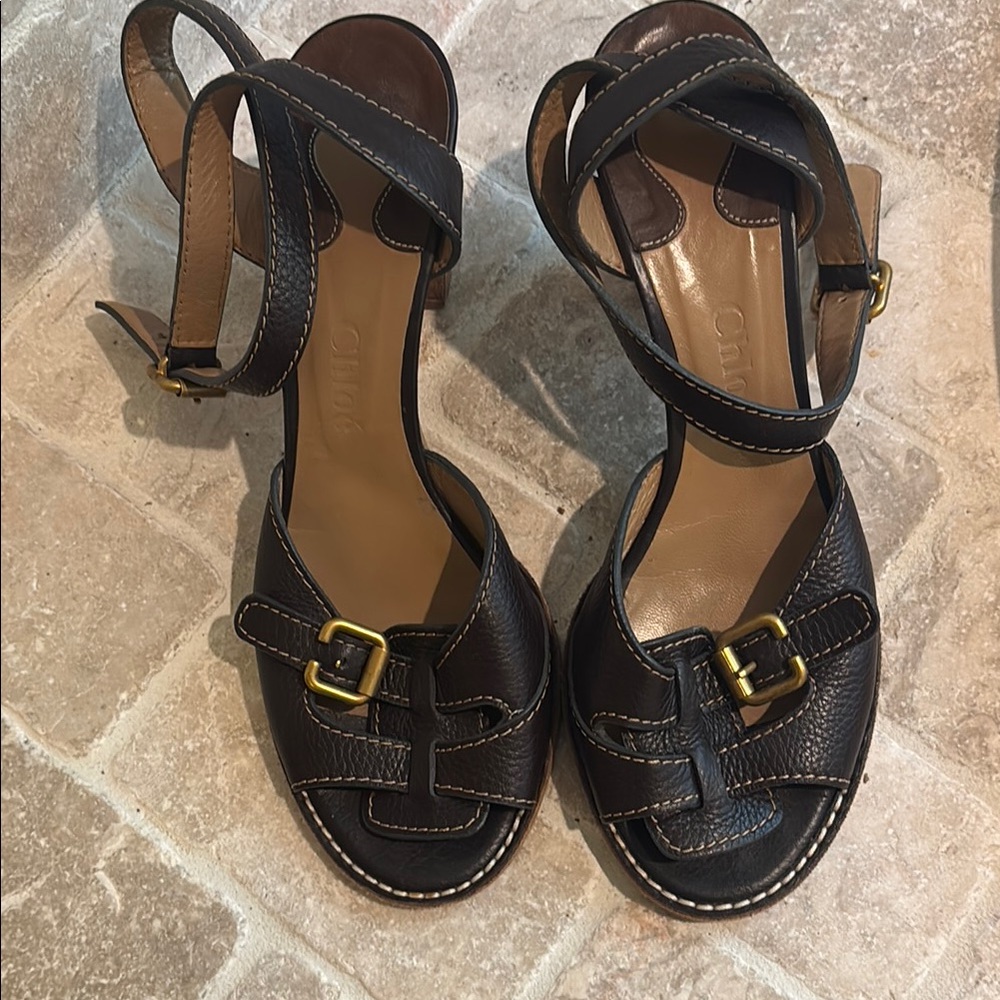 Chloe Brown classic L Leather Sandals with Buckle Closures